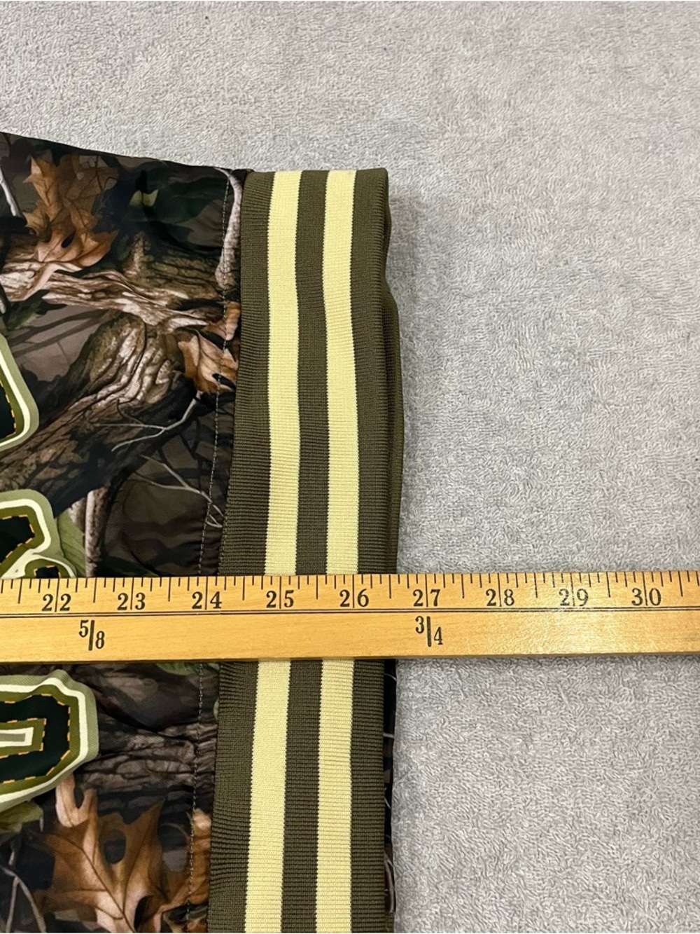 Reason Varsity Jacket Mens Medium TRUST NO ONE Camouflage Patches EUC - Picture 8 of 8